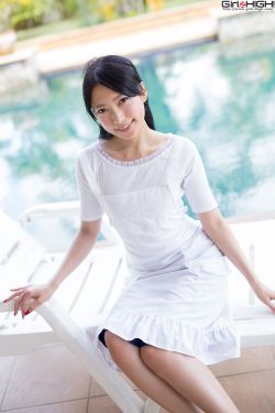 女生手脚绑起来嘴巴用胶带封上